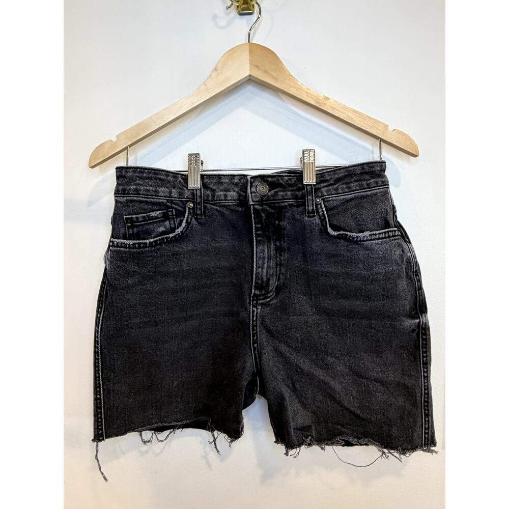 Free People Black Wash Distressed Denim Shorts Size 29 Raw Hem Cutoff Shorts